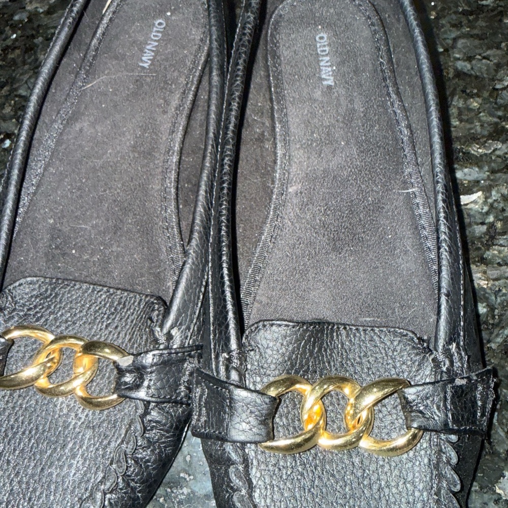 Old Navy Black Faux-Leather Ballet Flats Loafers with Gold Chain Detail